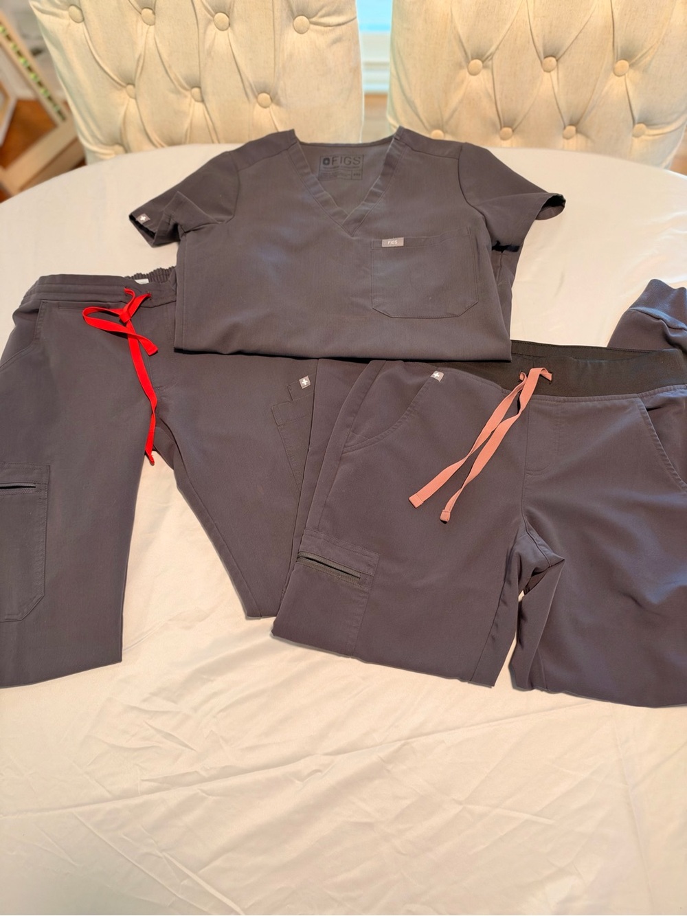 FIGS Charcoal Catarina top XXS, Yola Skinny XXS, and Joggers XS